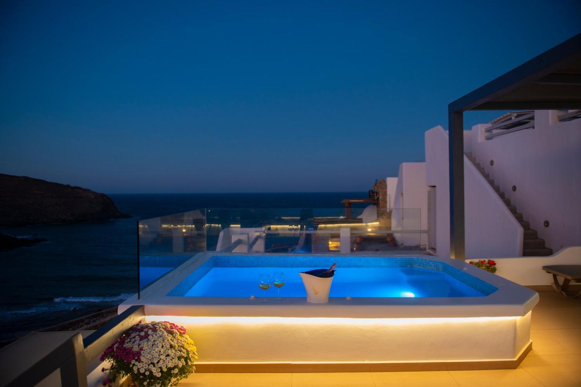 Myrsini'S Luxury Suites Merchia Mykonos Town Экстерьер фото