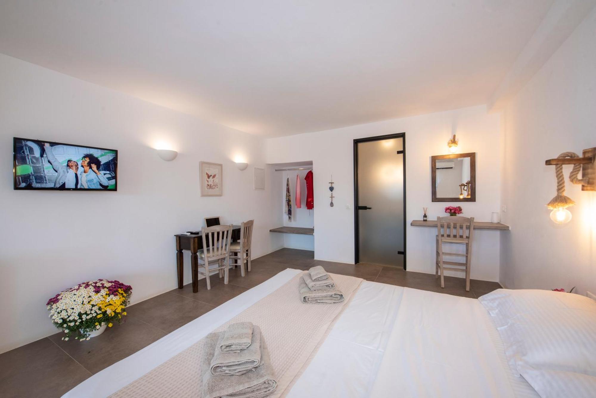 Myrsini'S Luxury Suites Merchia Mykonos Town Экстерьер фото